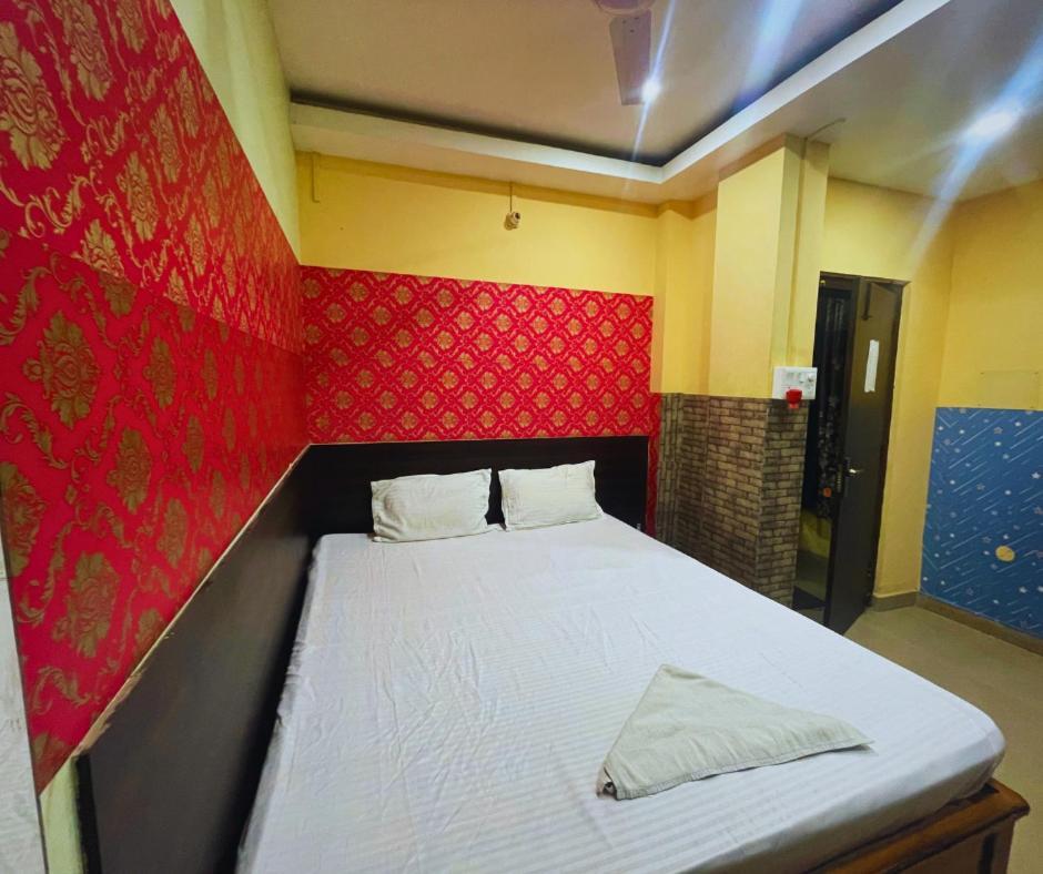 H K Residency Near Kalakshetra Hotel Guwahati Ngoại thất bức ảnh