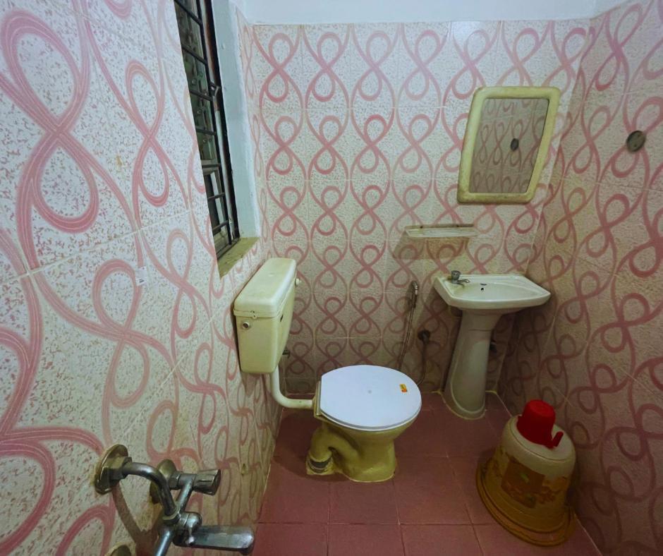 H K Residency Near Kalakshetra Hotel Guwahati Ngoại thất bức ảnh